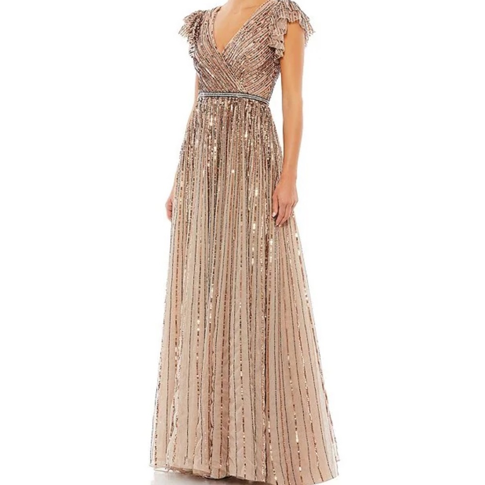 NWT MAC DUGGAL SEQUIN DRESS SIZE 8